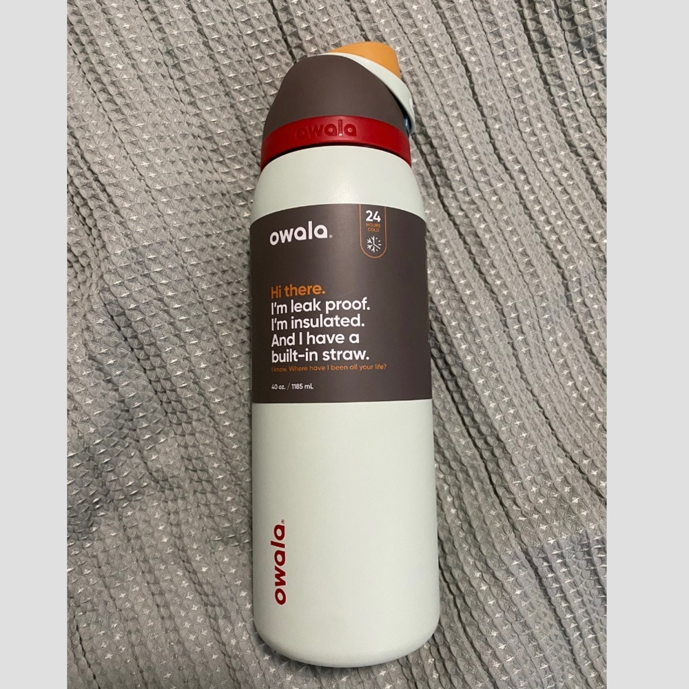 Owala Freesip 40 oz - Boneyard